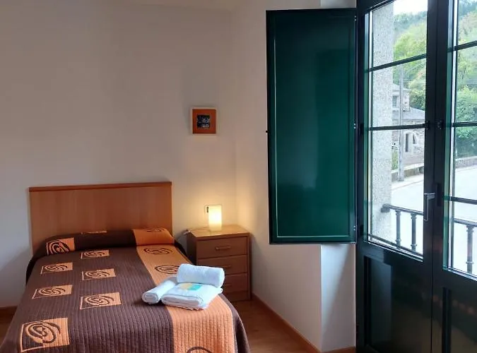 Maison d'hôtes Hospederia Externa Del Monasterio Samos